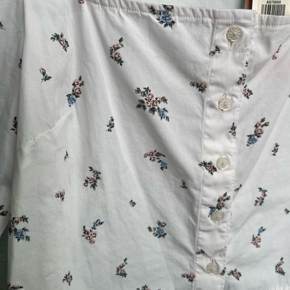 NWT Levi’s white floral cropped button-up blouse size large - Picture 3 of 4